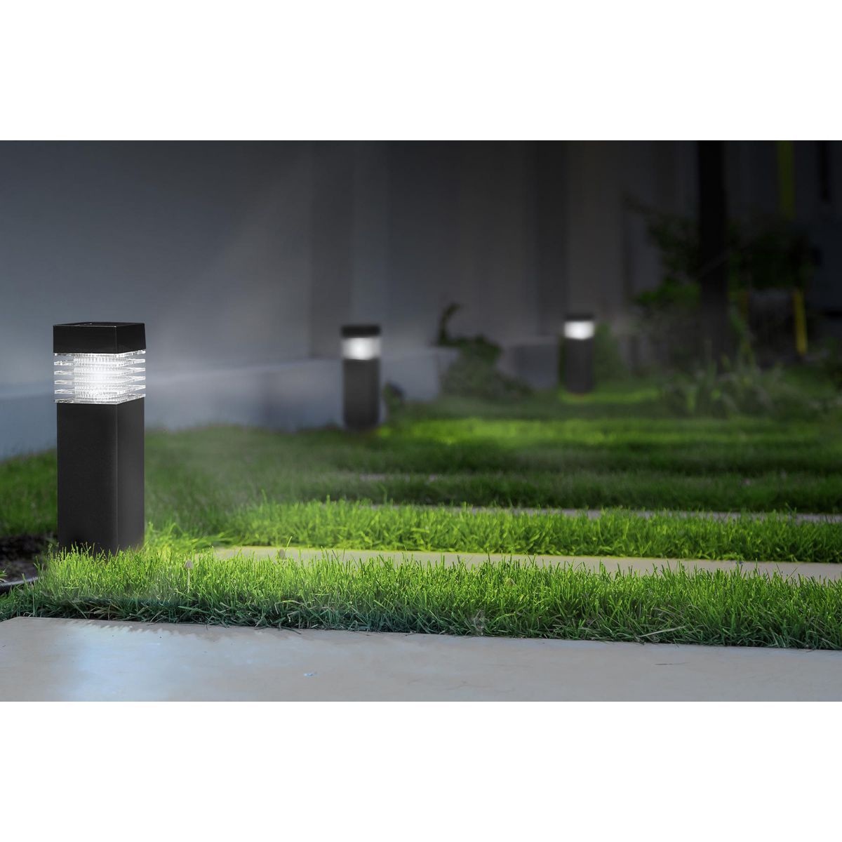 15.75 in. Solar LED Black Bollard Pathway Light D347
