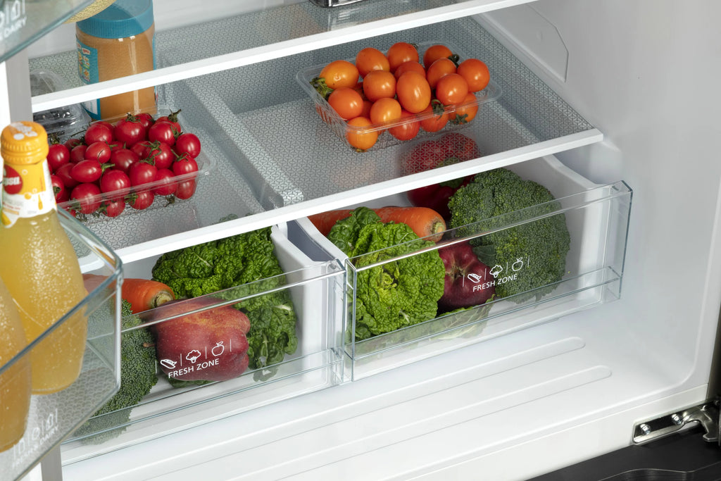 17.7 Cu. Ft. French Door Refrigerator, Platinum Silver Z690