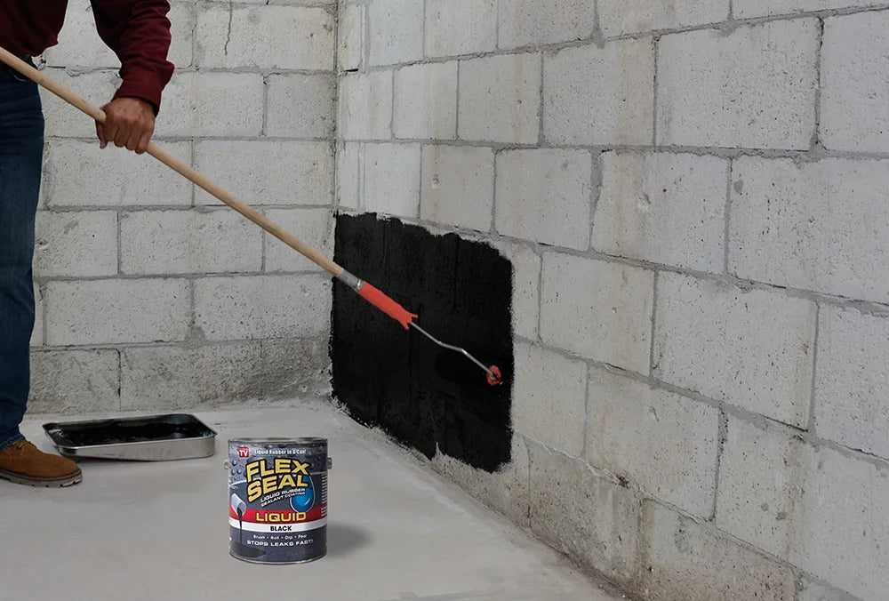 White Liquid Rubber Sealant Coating, 1 Gallon R46855
