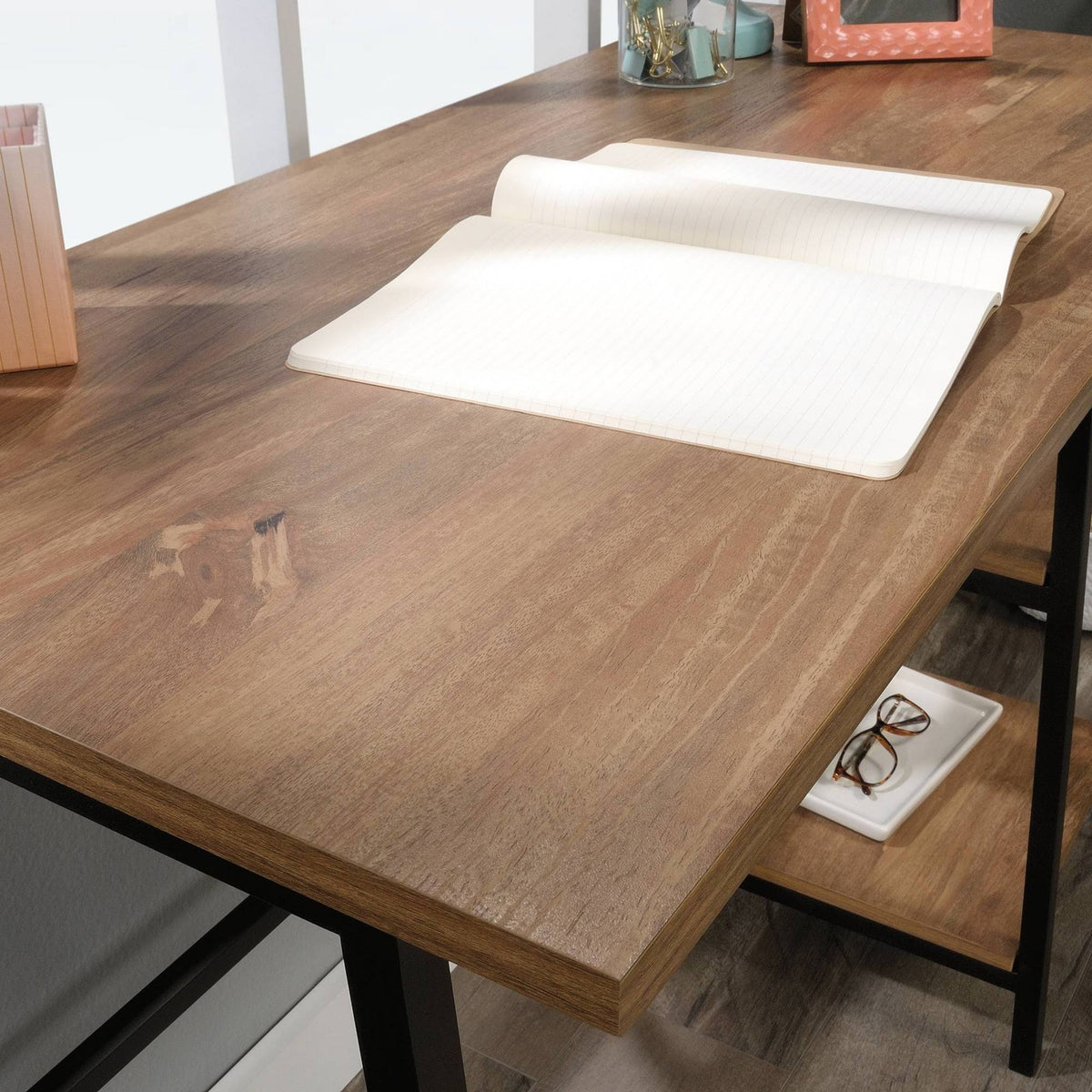 Single Pedestal Desk P5064