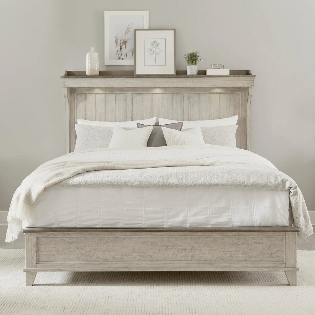 Queen Mantle Bed in Weathered Linen B6311
