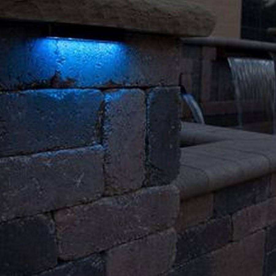 Color Changing 6x22 Hardscape Light P52674